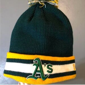 New Era Oakland Athletics Beanie